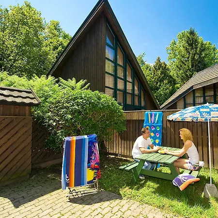 Holiday Home Club Tihany-5 בית נופש *