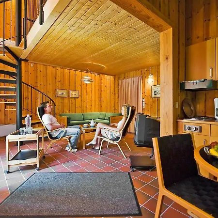 Holiday Home Club Tihany-5 * טיהאני
