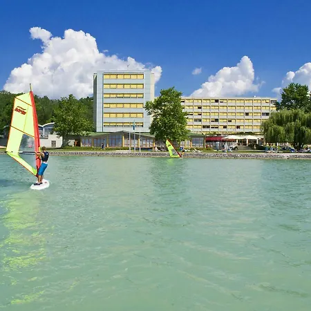 בית נופש Holiday Home Club Tihany-5